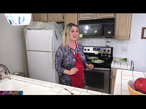 ❤️ A madrasta o ordenha na cozinha antes de sua data ❌ Porno doméstico em pt-br.xxxbunker.ru ❌️❤